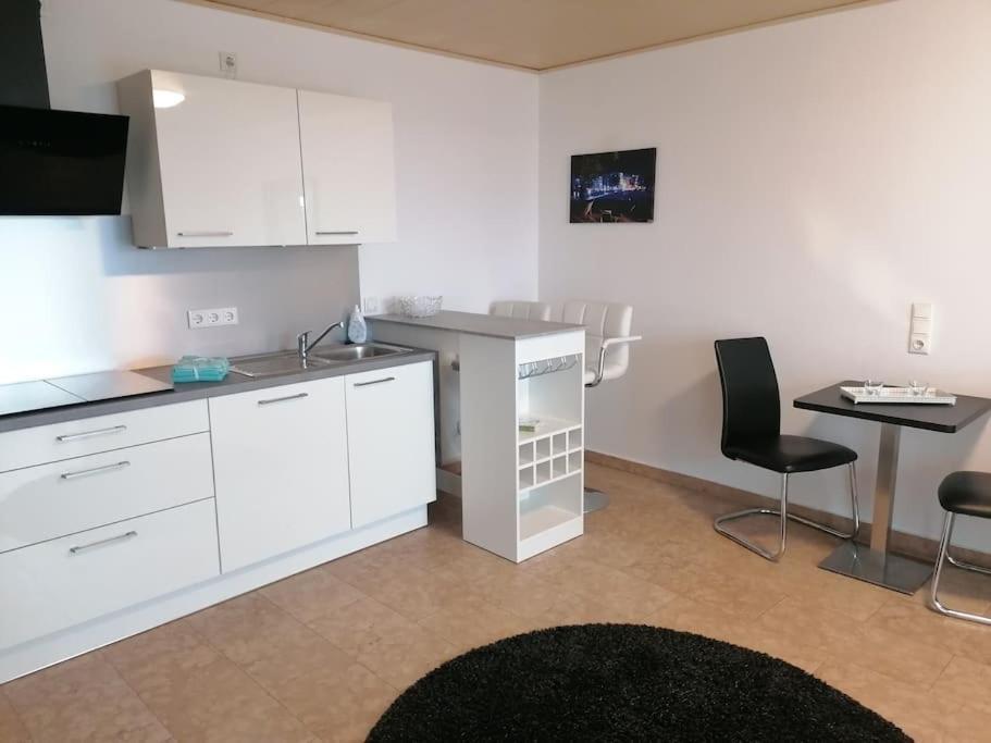 Apartamento Haus Jaeger Ruheoase Im Gruenen Lohfelden Exterior foto