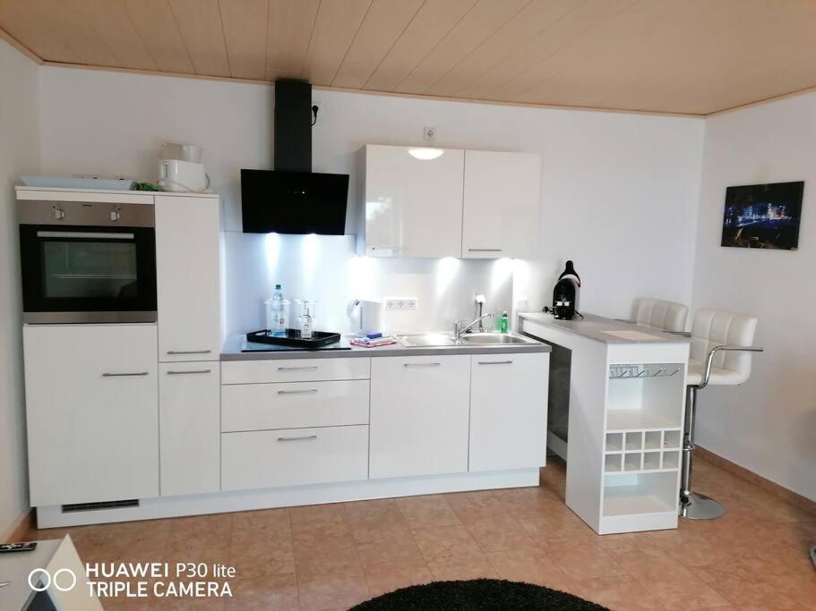 Apartamento Haus Jaeger Ruheoase Im Gruenen Lohfelden Exterior foto